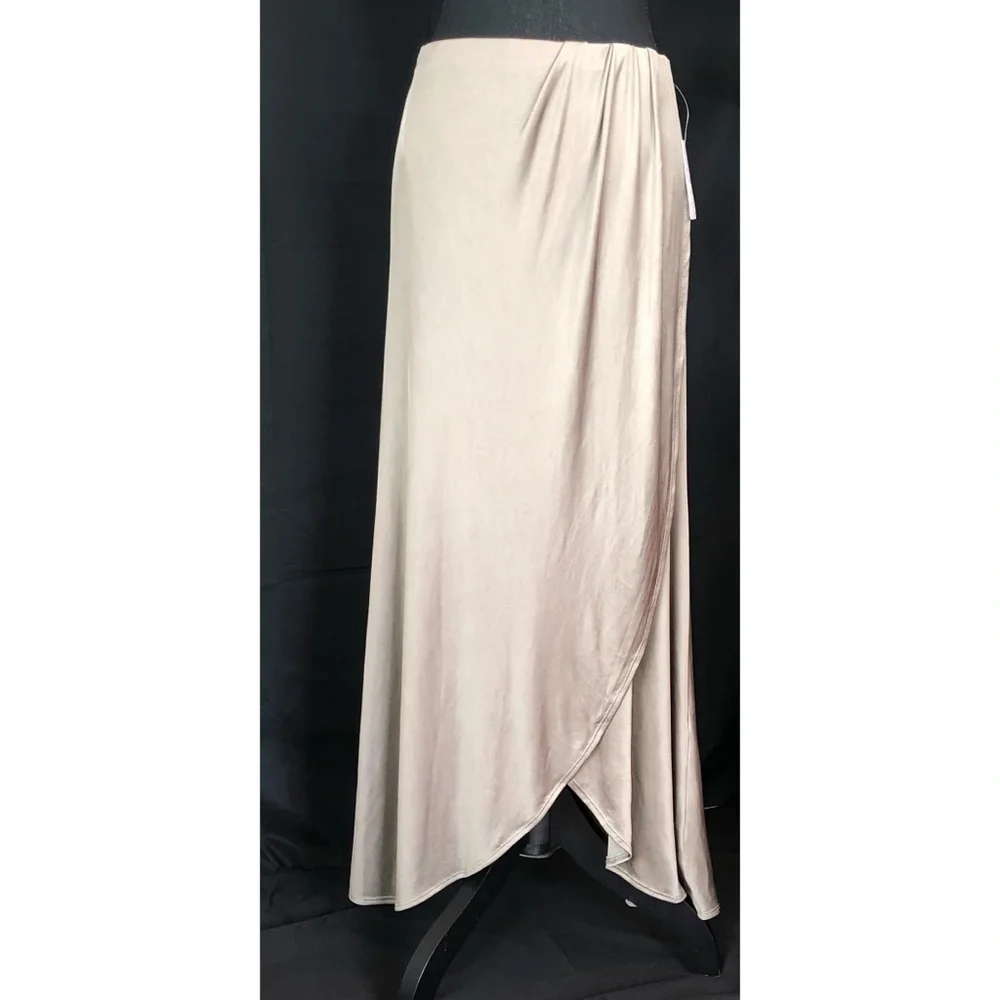 Free People Women’s Wrap Asymmetrical Army Green Maxi Skirt Fall Flow Size M NWT